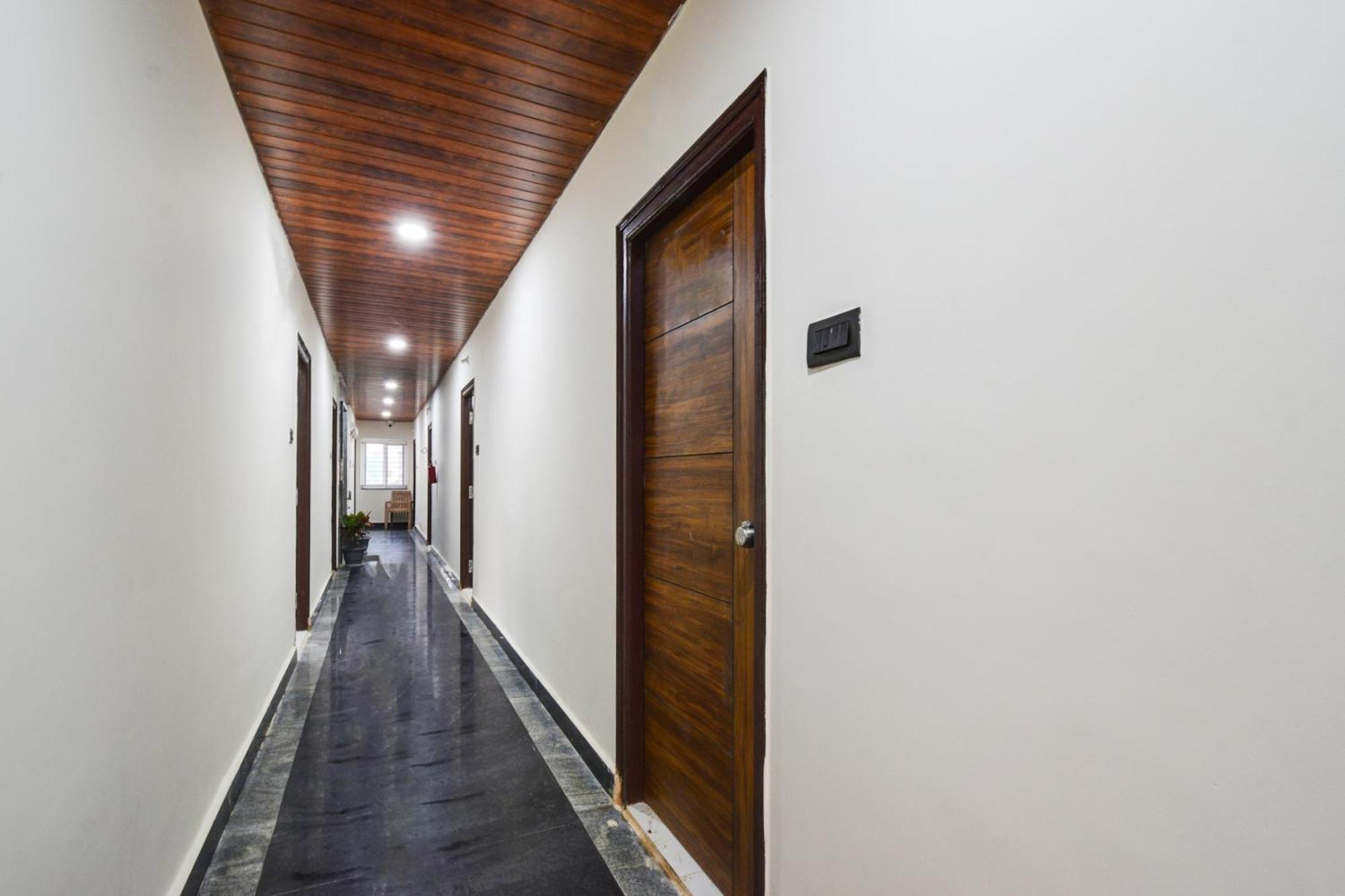 Super Collection O Gachibowli Phase - 1 Near Isb Hotel Exterior photo
